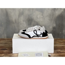 Loewe Sneakers